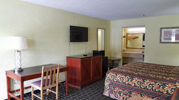 American Inn Columbia image 13